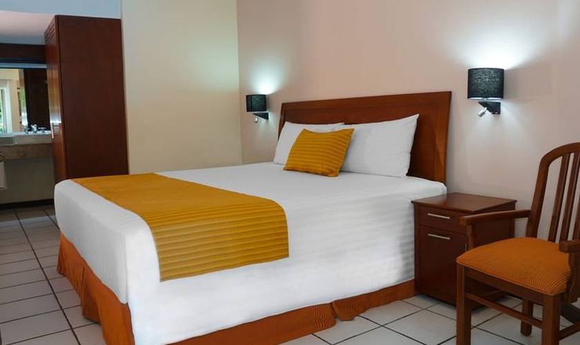 Standard one-bed Viva Villahermosa Hotel